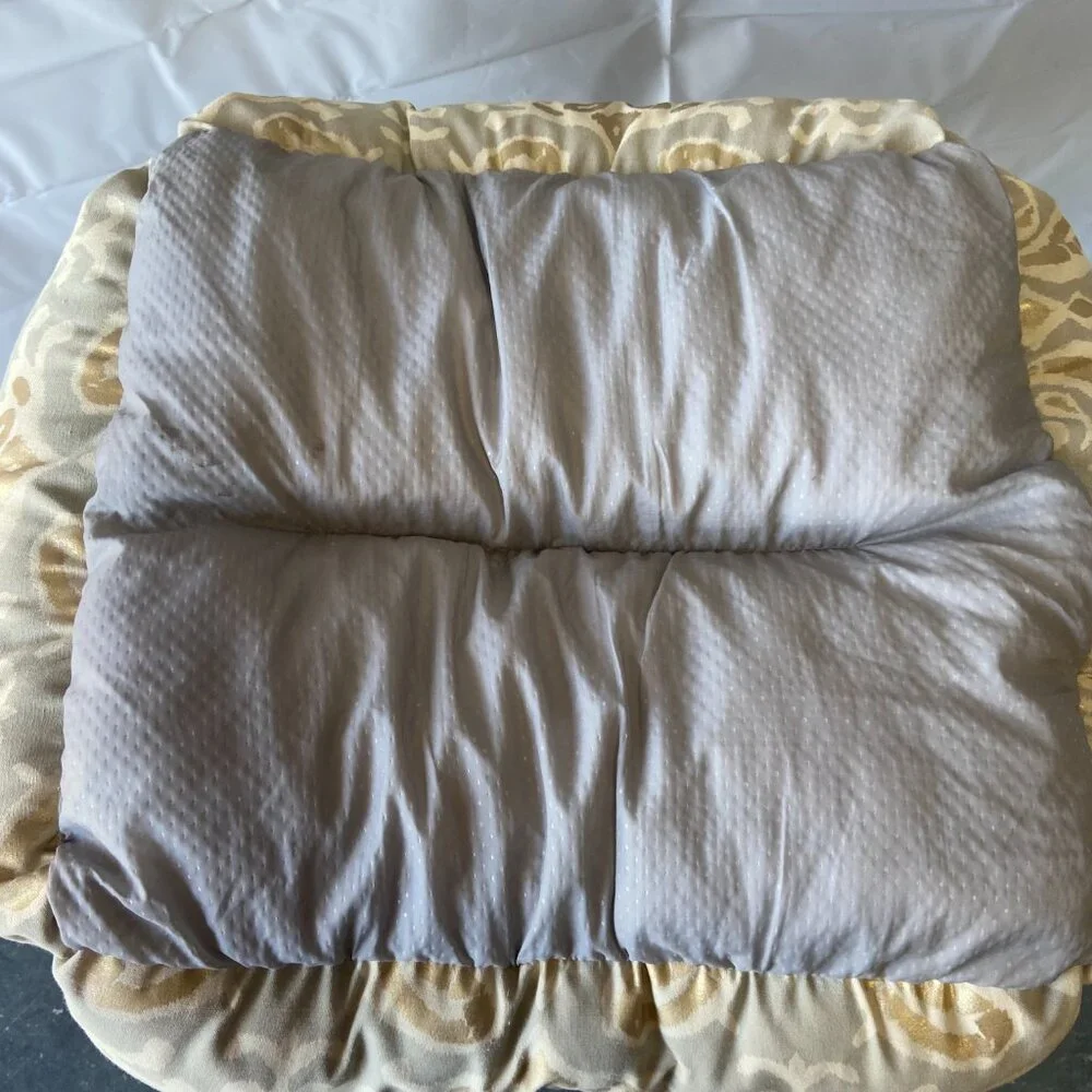 Plushy Bolster Sm Dog/Cat Bed Damask/Ikat Pattern Top 17”X22” Bottom 13”X17”